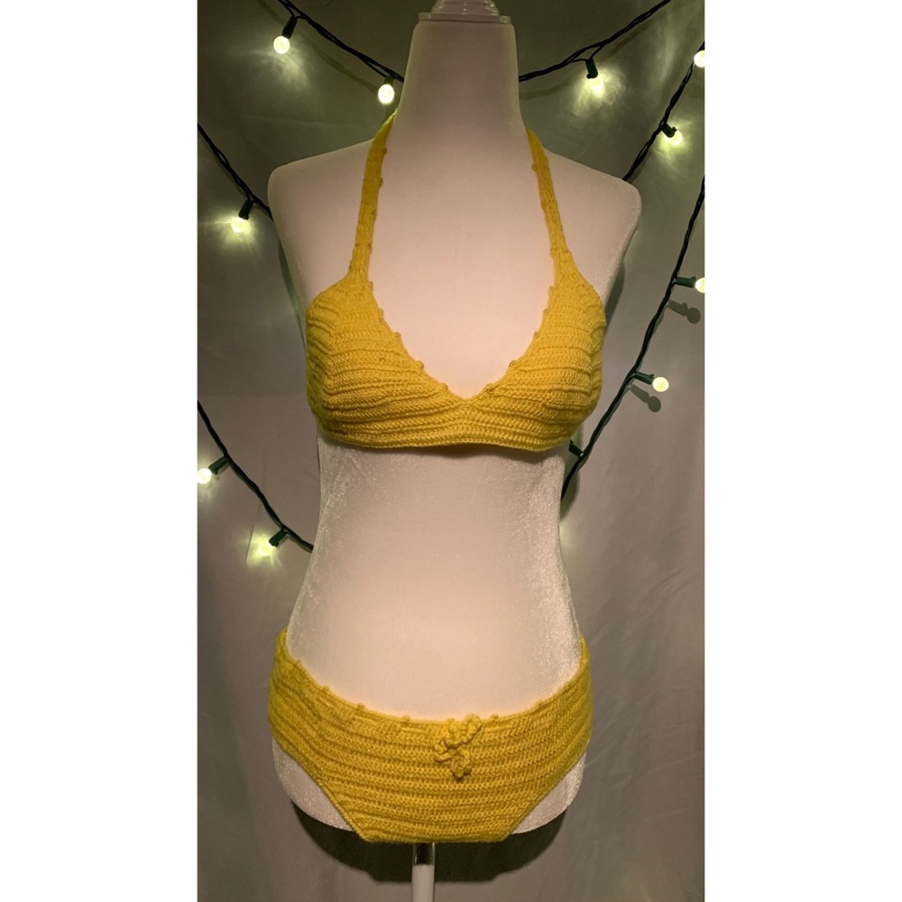 Bathing suit